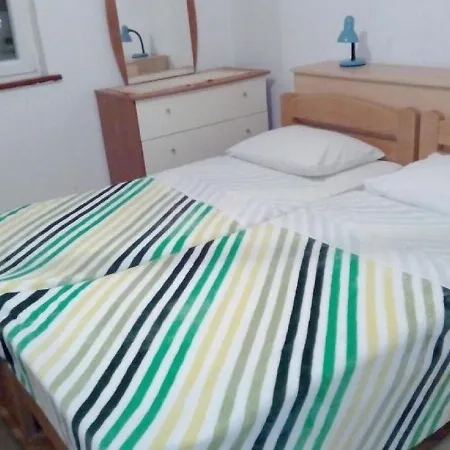 Miki Apartment *
